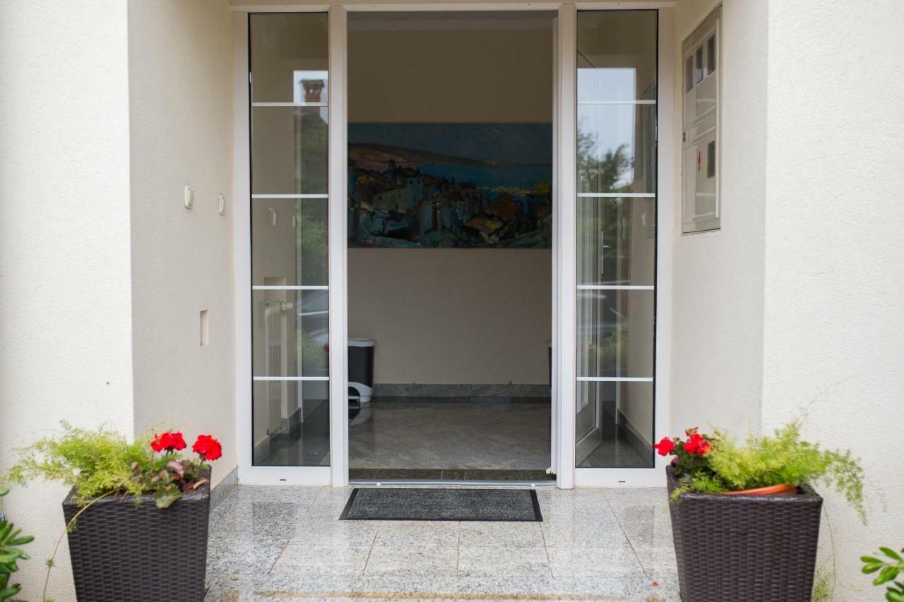 Apartments Villa Majda Matulji Exterior photo